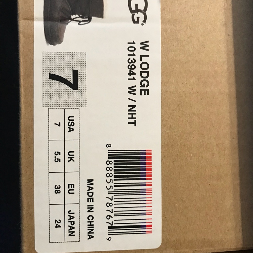 Women’s UGG LODGE size 7
